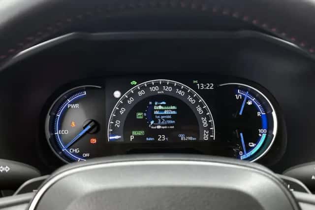 Toyota RAV4 (2022) thumbnail 6