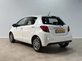 Toyota Yaris (2017) thumbnail 14