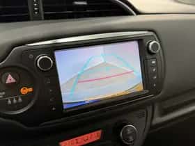 Toyota Yaris (2017) thumbnail 10