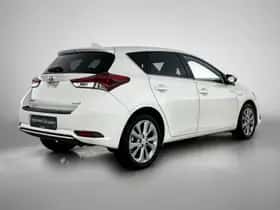 Toyota Auris (2017) thumbnail 2