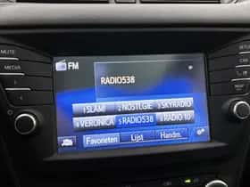 Toyota Avensis (2015) thumbnail 11