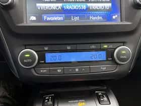 Toyota Avensis (2015) thumbnail 14