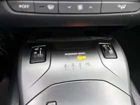 Toyota Avensis (2015) thumbnail 25