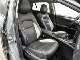 Toyota Avensis (2015) thumbnail 33