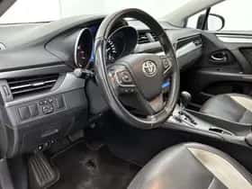 Toyota Avensis (2015) thumbnail 7
