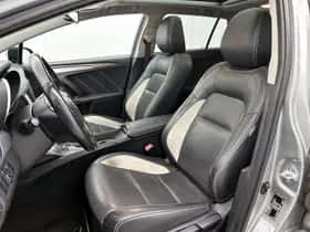 Toyota Avensis (2015) thumbnail 8