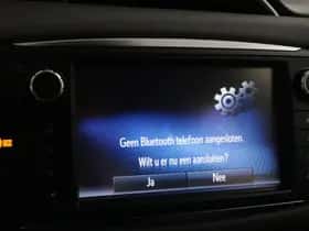 Toyota Yaris (2016) thumbnail 11