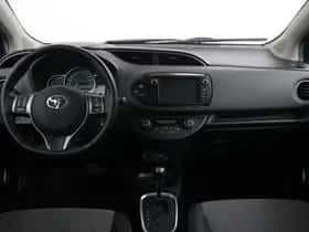Toyota Yaris (2016) thumbnail 5