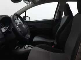 Toyota Yaris (2016) thumbnail 7