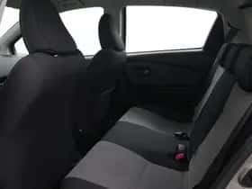 Toyota Yaris (2016) thumbnail 8