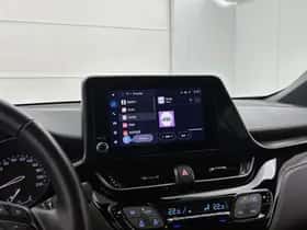 Toyota C-HR (2022) thumbnail 11