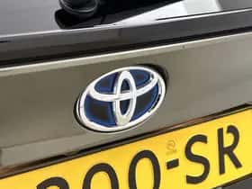 Toyota C-HR (2022) thumbnail 25