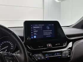 Toyota C-HR (2022) thumbnail 35