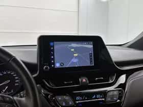 Toyota C-HR (2022) thumbnail 10