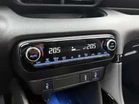 Toyota Yaris (2021) thumbnail 14