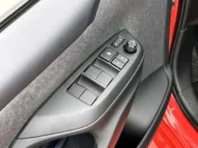 Toyota Yaris (2021) thumbnail 25