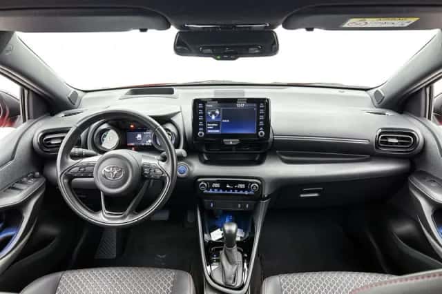 Toyota Yaris (2021) thumbnail 5