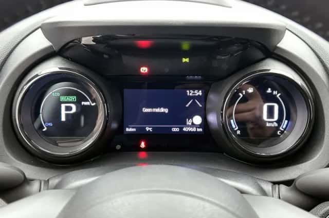 Toyota Yaris (2021) thumbnail 6
