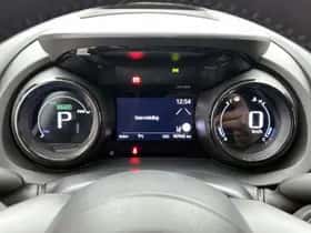 Toyota Yaris (2021) thumbnail 6
