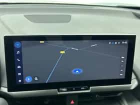 Toyota C-HR (2024) thumbnail 10