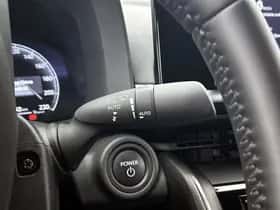 Toyota C-HR (2025) thumbnail 23