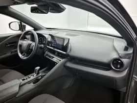 Toyota C-HR (2025) thumbnail 33
