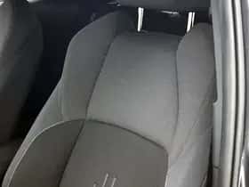 Toyota C-HR (2025) thumbnail 35