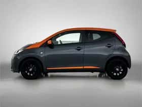 Toyota Aygo (2021) thumbnail 3
