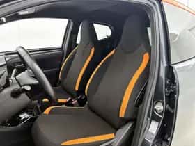 Toyota Aygo (2021) thumbnail 8