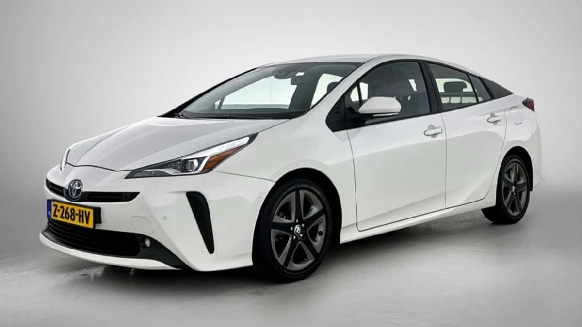 Toyota Prius (2019) — foto 1