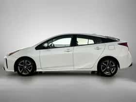 Toyota Prius (2019) thumbnail 3