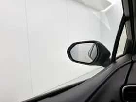 Toyota Prius (2019) thumbnail 23