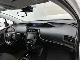 Toyota Prius (2019) thumbnail 33