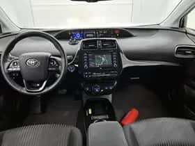 Toyota Prius (2019) thumbnail 5