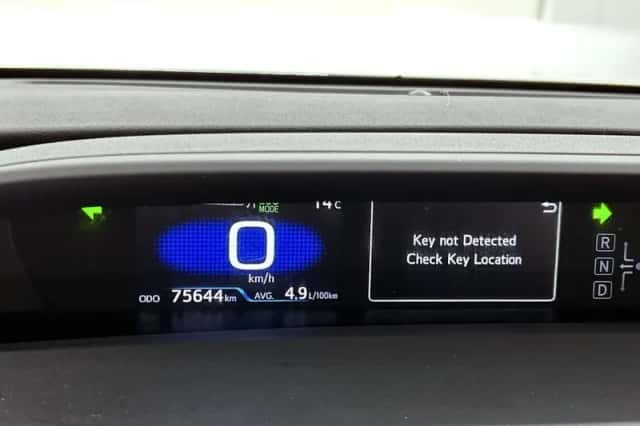 Toyota Prius (2019) thumbnail 6
