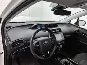 Toyota Prius (2019) thumbnail 7