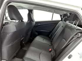 Toyota Prius (2019) thumbnail 9