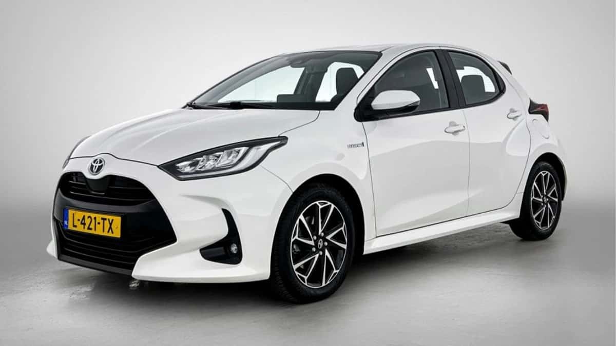 Toyota Yaris (2021) — foto 1