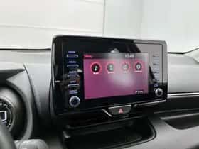 Toyota Yaris (2021) thumbnail 12