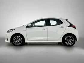 Toyota Yaris (2021) thumbnail 3