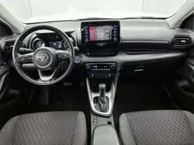 Toyota Yaris (2021) thumbnail 5