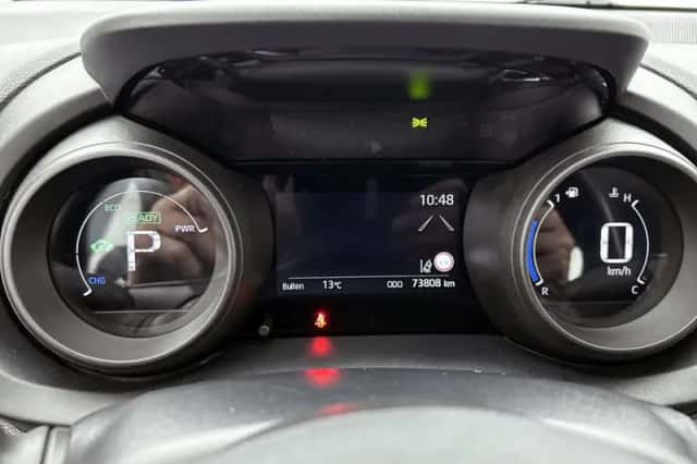 Toyota Yaris (2021) thumbnail 6