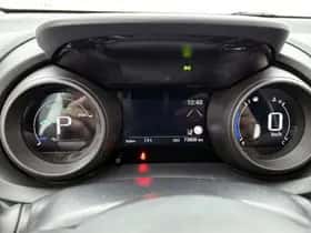 Toyota Yaris (2021) thumbnail 6