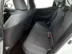 Toyota Yaris (2021) thumbnail 8