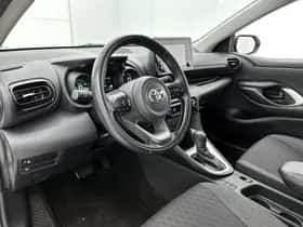 Toyota Yaris (2021) thumbnail 9