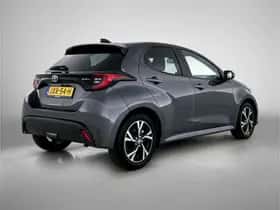 Toyota Yaris (2025) thumbnail 2