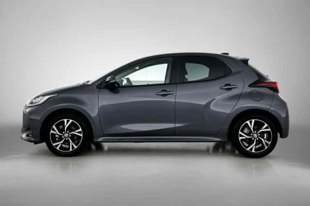 Toyota Yaris (2025) thumbnail 3