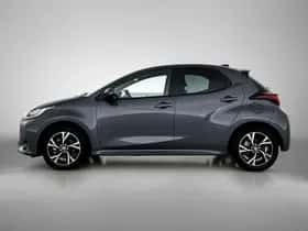 Toyota Yaris (2025) thumbnail 3