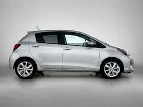 Toyota Yaris (2014) thumbnail 18