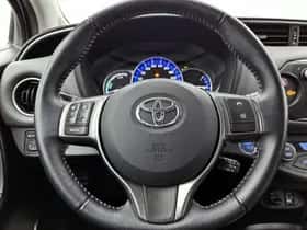 Toyota Yaris (2014) thumbnail 20